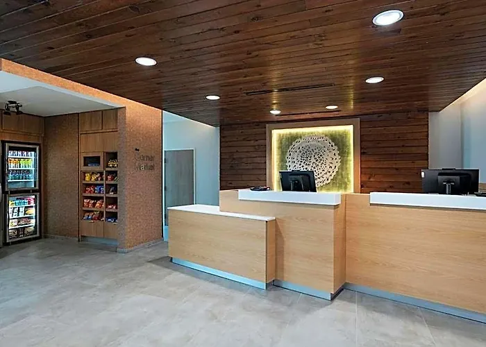 Hotel Fairfield By Marriott & Worth Alliance Airport 3*